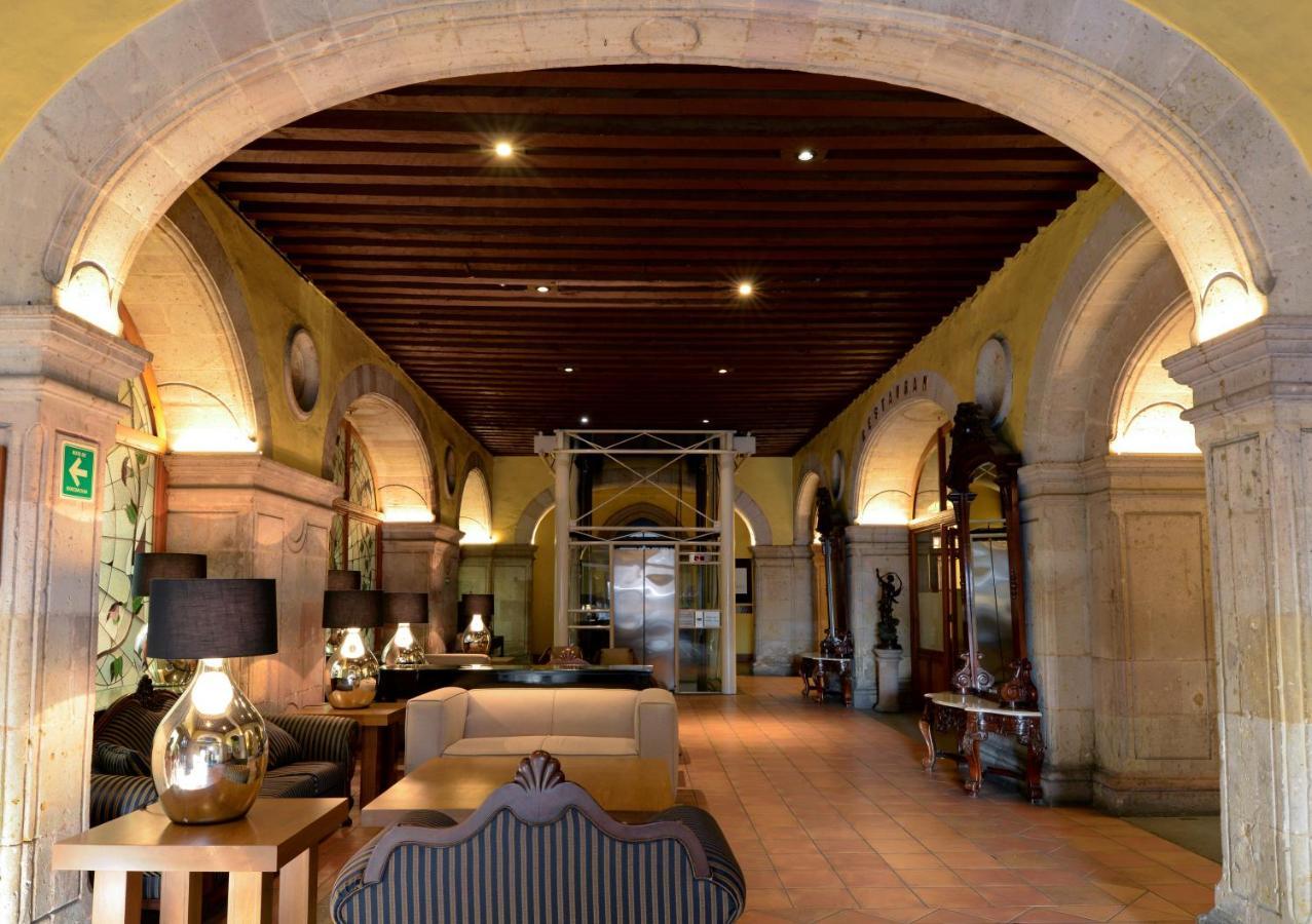 Hotel Los Juaninos Морелия Екстериор снимка