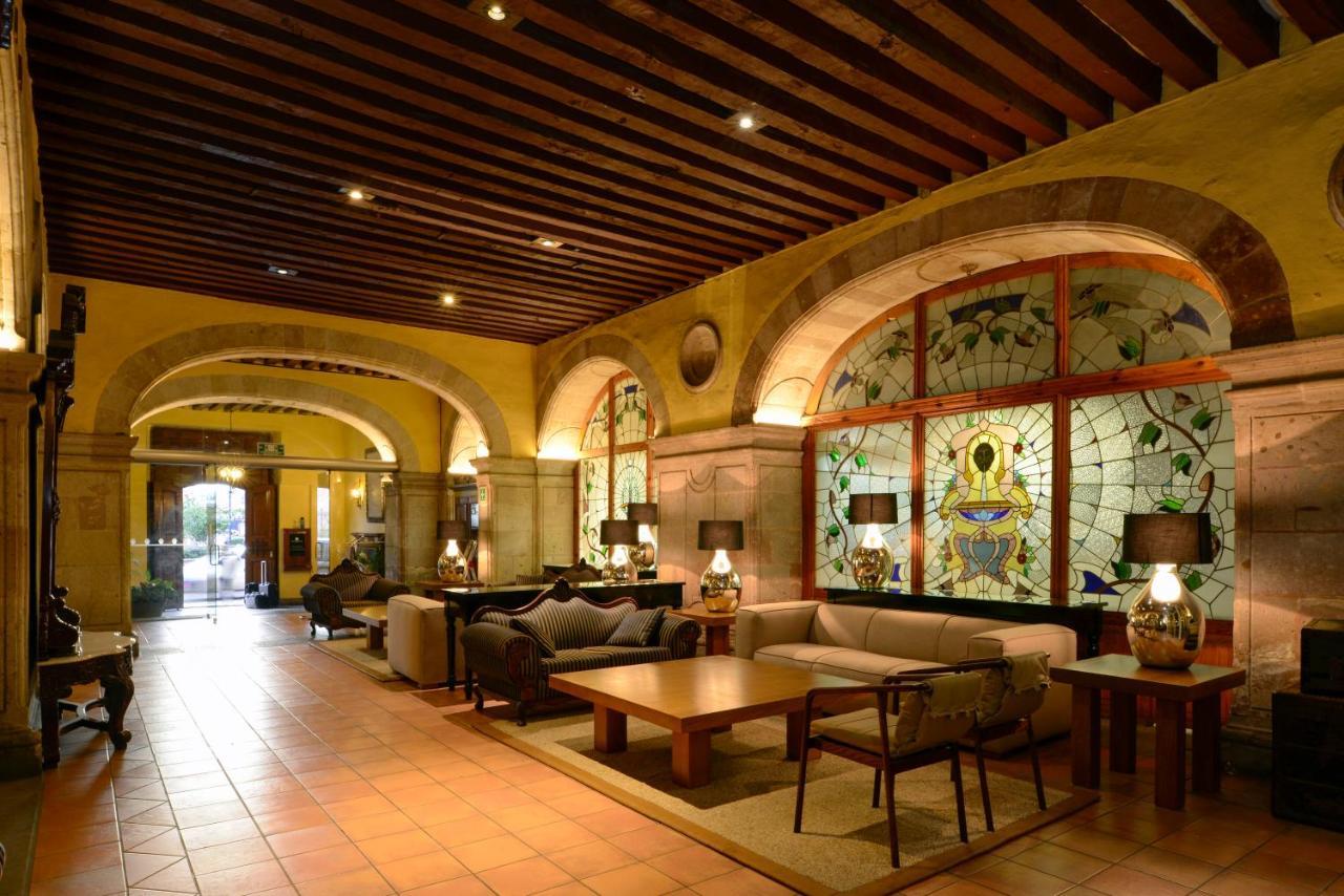 Hotel Los Juaninos Морелия Екстериор снимка