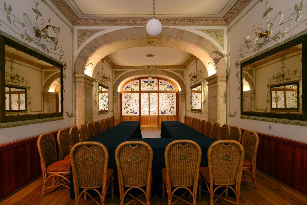 Hotel Los Juaninos Морелия Екстериор снимка